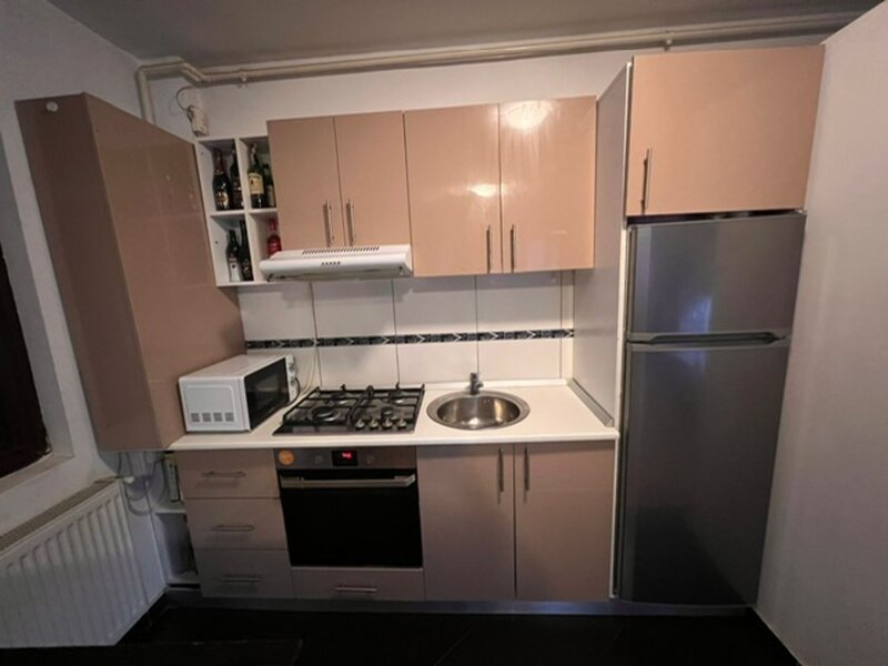 Jiului, 3 min. metrou, bloc 2007, pretabil investitie imobiliara